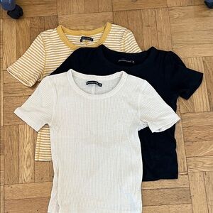 Bundle of 3 Abercrombie shirts